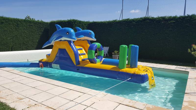 Parcours aquatique gonflable